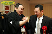 2005年プロスポーツ大賞・大相撲 | 表彰-プロスポーツ大賞 | 報知新聞社