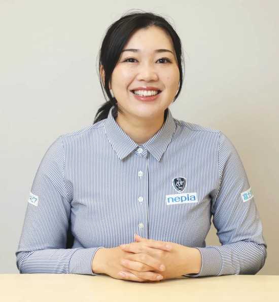 トレードマークのスマイルと飛距離でファンを魅了する